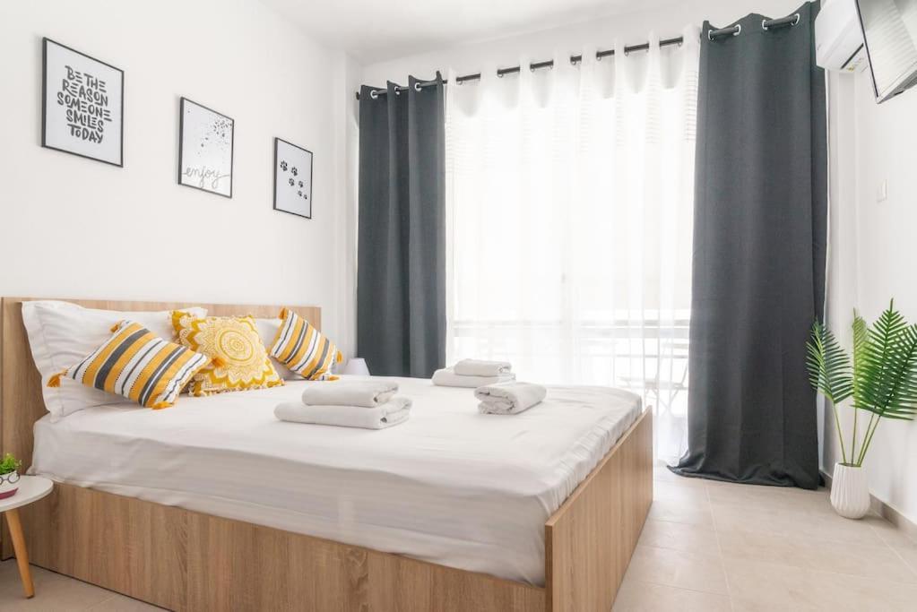 New Studio In The Heart Of City Center Heraklion  Luaran gambar