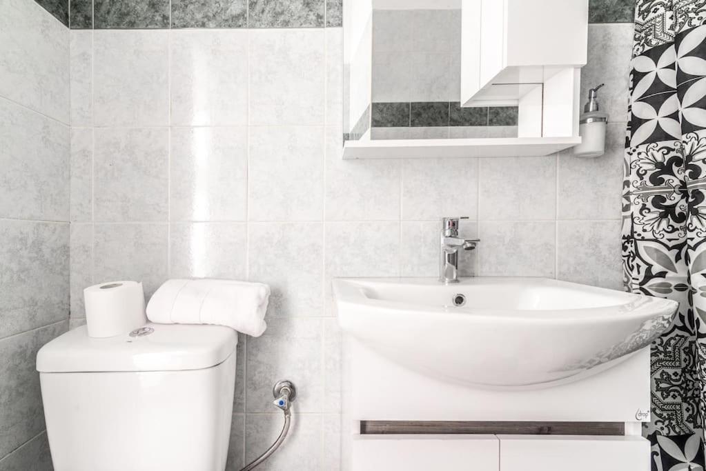 New Studio In The Heart Of City Center Heraklion  Luaran gambar